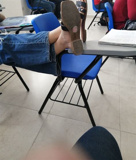 candidvr (@candidvrfeet) .